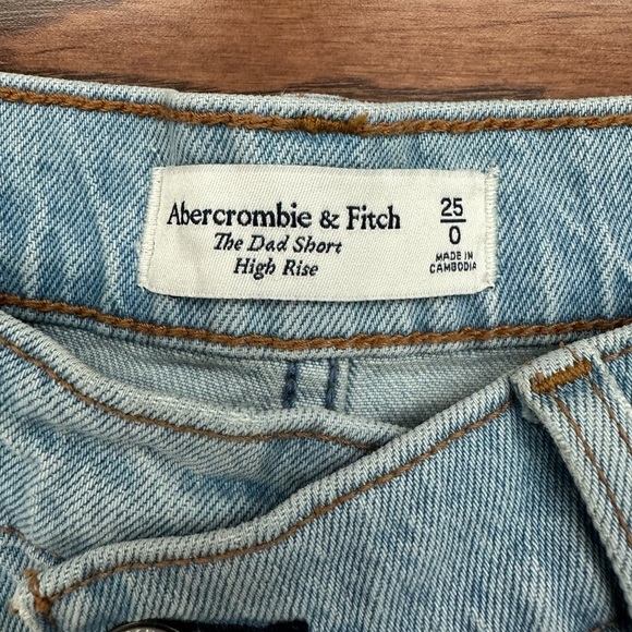 Abercrombie Dad Short - High Rise - Picture 7 of 7